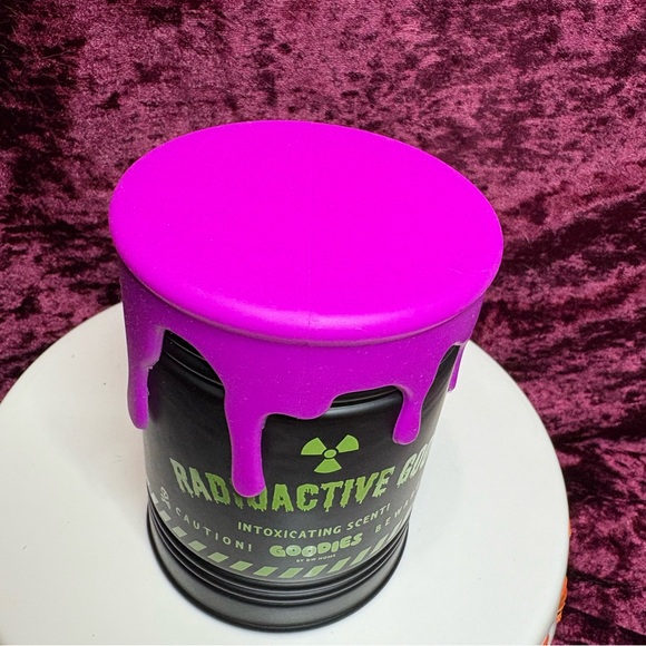 DW Home Halloween Spooky Season Toxic Waste Cans Oozing Candle Trio - Picture 5 of 12